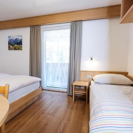 Appartamenti Bel Sit Canazei Ruang foto