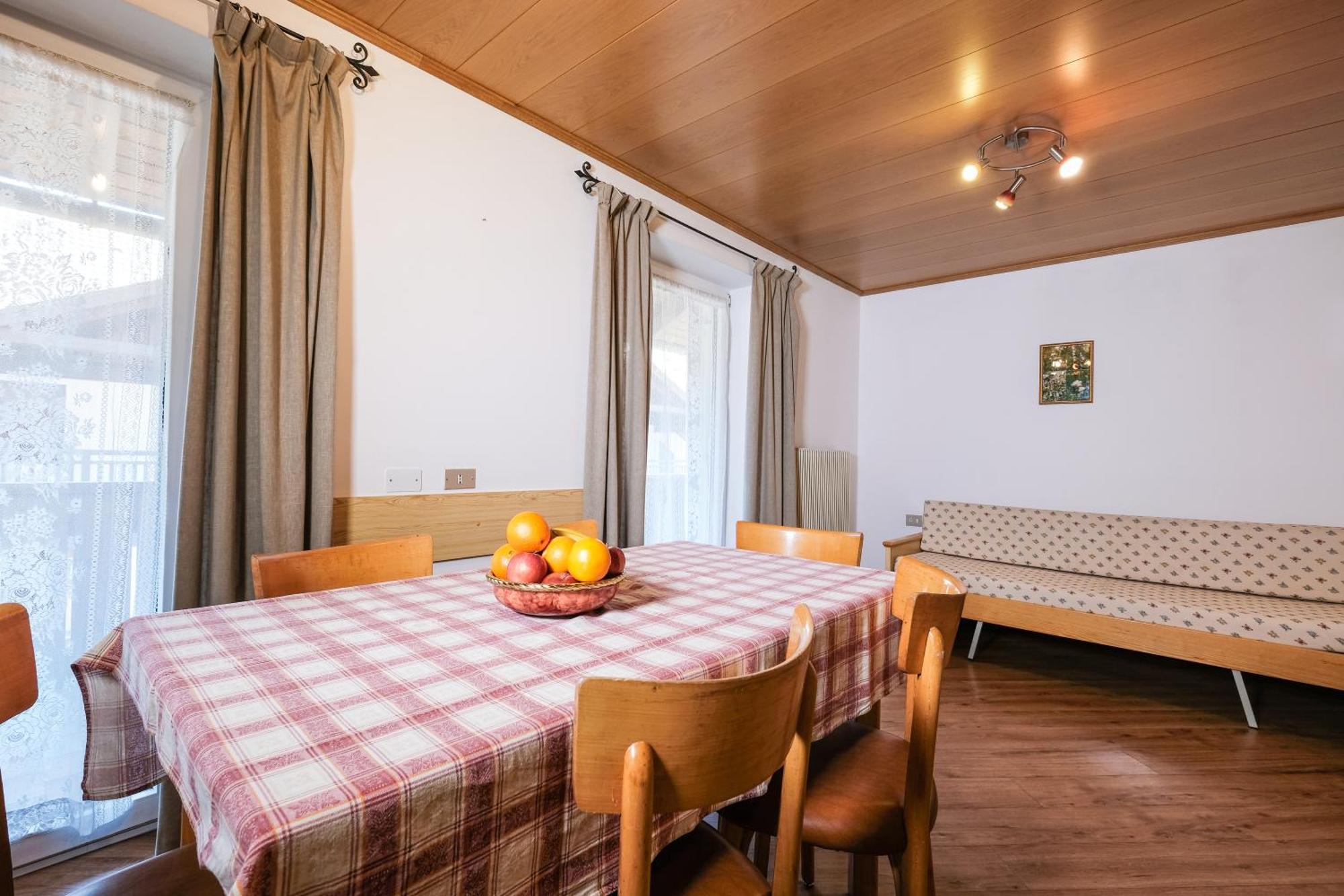 Appartamenti Bel Sit Canazei Ruang foto